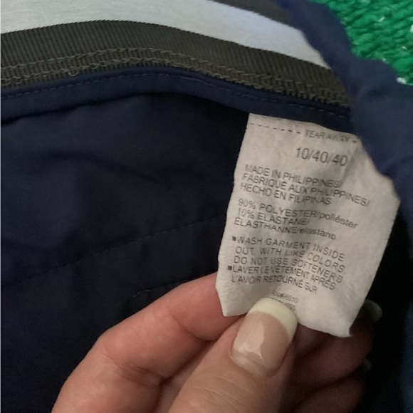 Under Armour Womens Dark Navy Golf pants-SZ 10
Waist 15”
Inseam 30”
B1 - Picture 4 of 4